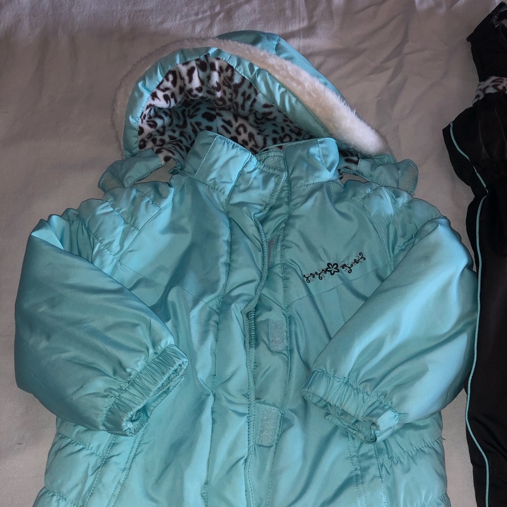 Snow suit